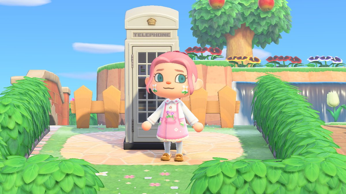 issabelley_ac's tweet photo. More designs! i did this dress and wanted something to match so i made the cheeks #AnimalCrossing #ACNH #animalcrossingdesigns https://t.co/TCP119Zq8J