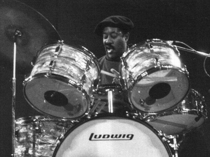 espofootball's tweet photo. #BTD Sep6,1926 #FredBelow (Frederick Below, Jr.) RIP blues drummer, known for his work with #LittleWalter and #Chess Records in the 1950s. Played on many hit singles such as #MuddyWaters 1954 R&B #3 "I'm Your Hoochie Cooche Man", 1955 #LittleWalter R&R #1 "My Babe" https://t.co/inNo4ISUCh