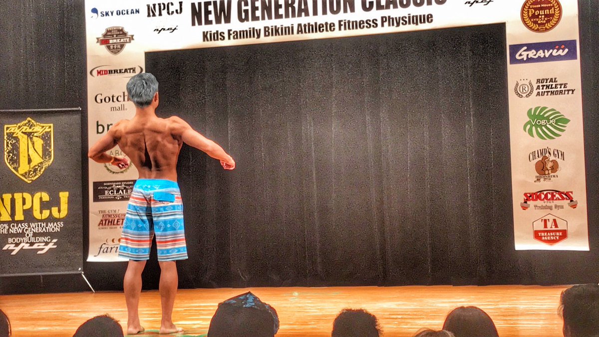 yama_vlog's tweet photo. 【YAMA FIT】
・ダイエットしてるのになかなか痩せられない。
・ダイエット中だけど甘いものも欲しい。
・とりあえず脂肪燃焼したい。
などなどお悩みの方必見!
とある物を使えば必ず痩せます!!
そのとある物とは、、、
「純粋はちみつ」です!
僕自身も過去に楽に痩せられました!
#Andern https://t.co/3if5mK8bma