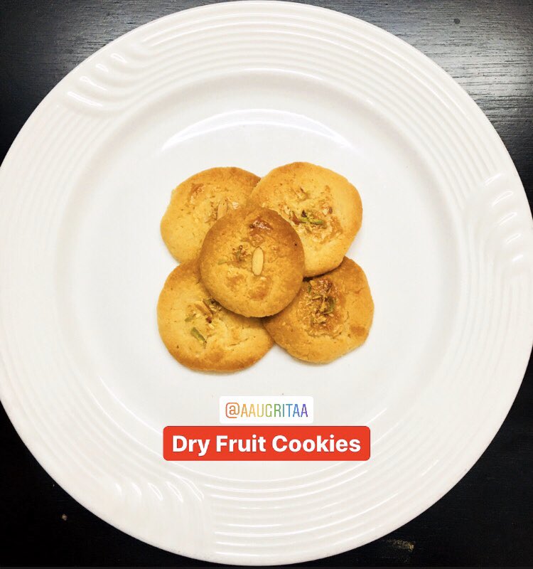 chefshivghosh's tweet photo. Iโm not a Baker still can bake few things so tried baking some yummy dry fruit cookies today, turned out very well, crispy and crunchy
Prep time 10 min, Bake Time 20 min #LovedIt #Aaugritaa #BakeryChef #Cookies #Baker #HomeBaking #HomePresentation #Eggless
Ask me for the recipe https://t.co/xmQLss6bhe