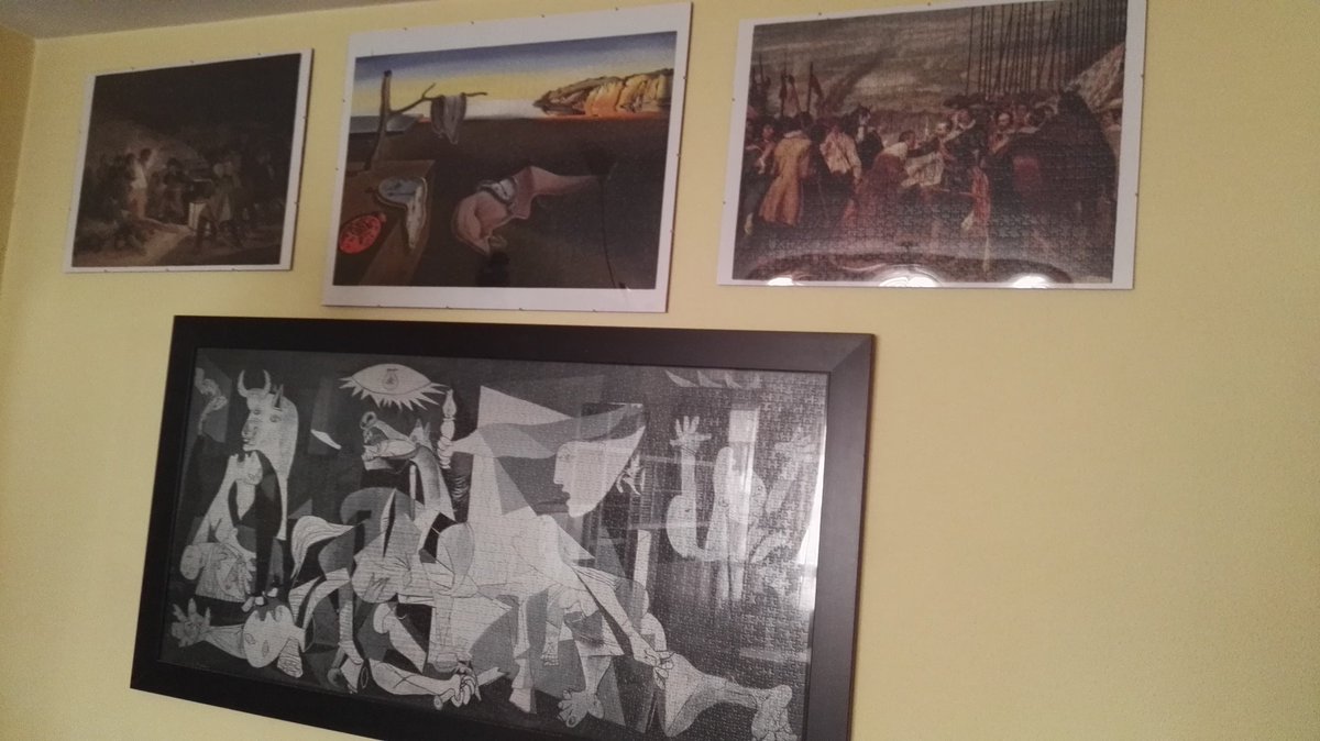 muyayotoloko's tweet photo. Este es mi #Patriotismo, mi #OcioDigno, mi #Cultura, mi #Arte!!! No es colgar trapos en el balcon ni aplaudir el asesinato de animales en plazas. #OrgullosoDeMiPared #puzzles #Dali #Goya #Velazquez #Picasso https://t.co/J4QTmskd9P