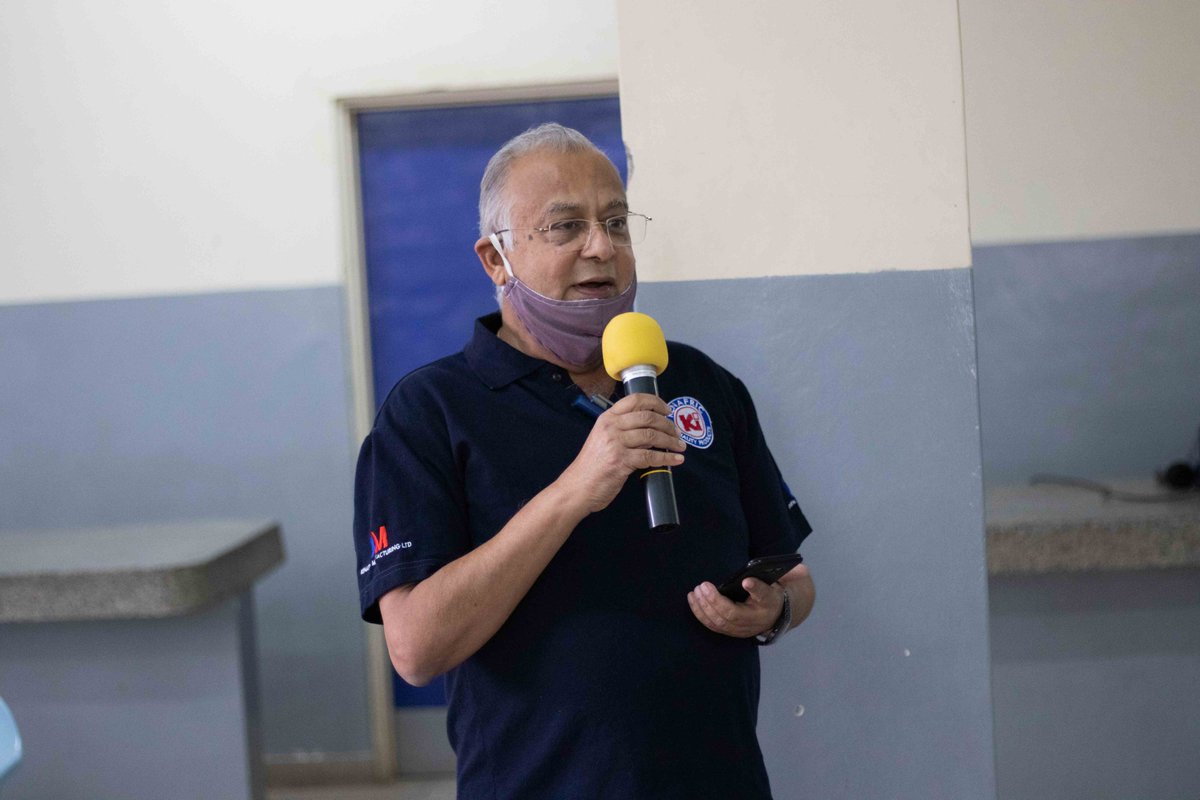 KenafricInd's tweet photo. “The purpose is to give hope to people who are going through a very difficult time because of this pandemic” - Kenafric board chairman Bharat Shah

Kenafric distributed food, confectionery and stationery to 1,000 households in Baba Dogo. Full story here: https://t.co/QPMu0JQFYV https://t.co/uE8sJKqBn3