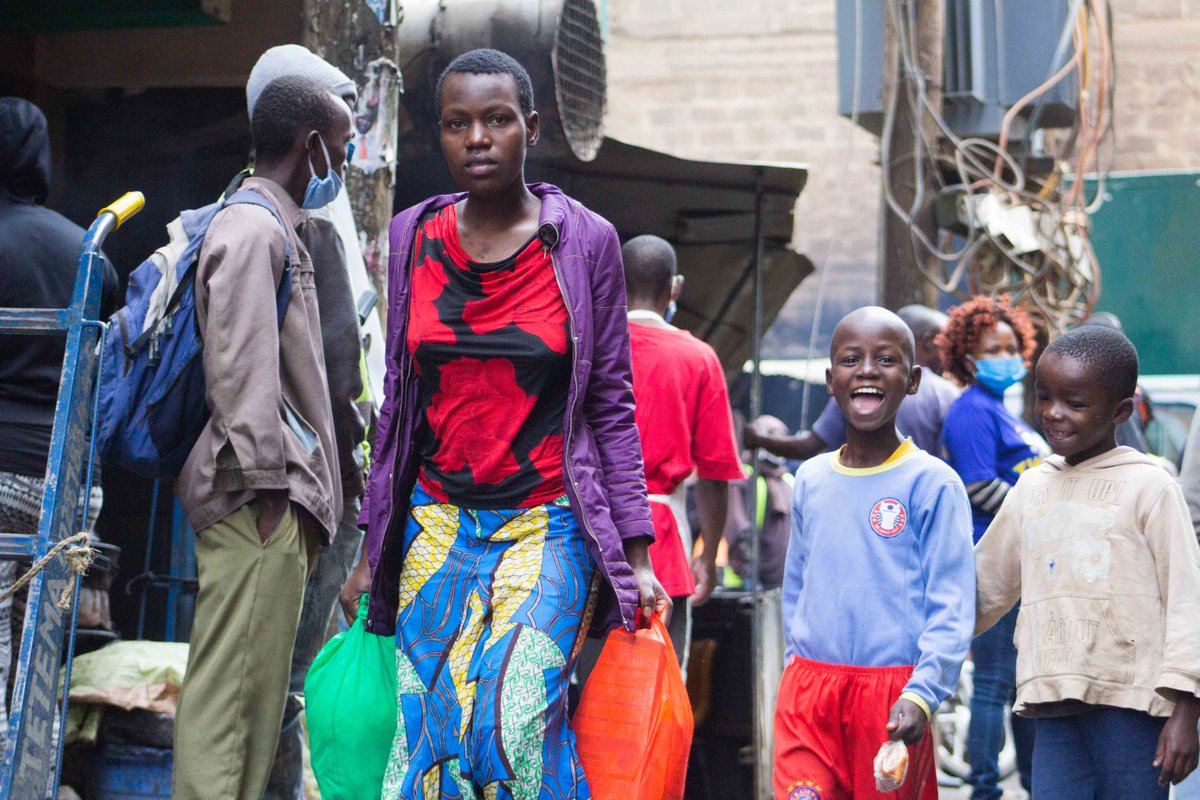 KenafricInd's tweet photo. “The purpose is to give hope to people who are going through a very difficult time because of this pandemic” - Kenafric board chairman Bharat Shah

Kenafric distributed food, confectionery and stationery to 1,000 households in Baba Dogo. Full story here: https://t.co/QPMu0JQFYV https://t.co/uE8sJKqBn3