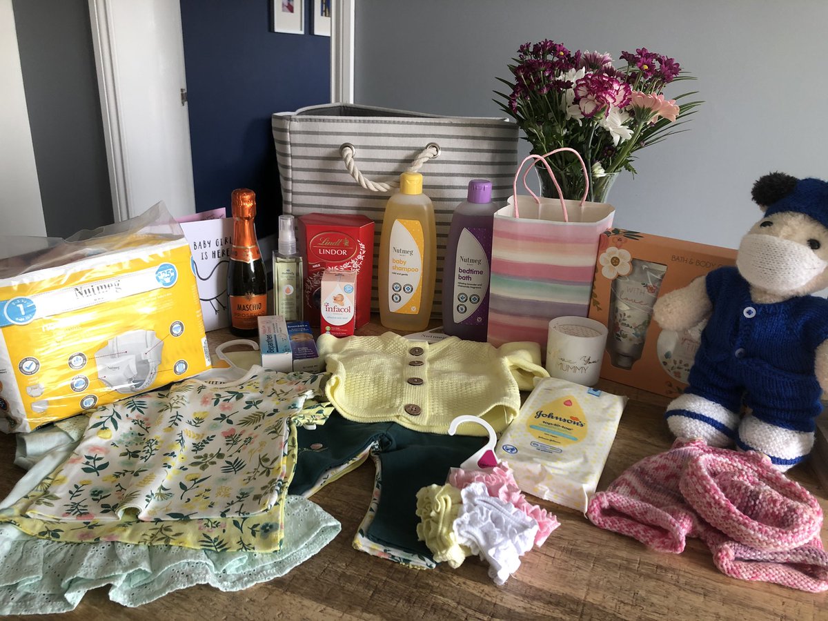 SayersJayde's tweet photo. So that’s it, maternity leave has started. What a wonderful gift from my amazing work colleagues 💕 #werringtondreamteam https://t.co/A4hS0Kf5JN