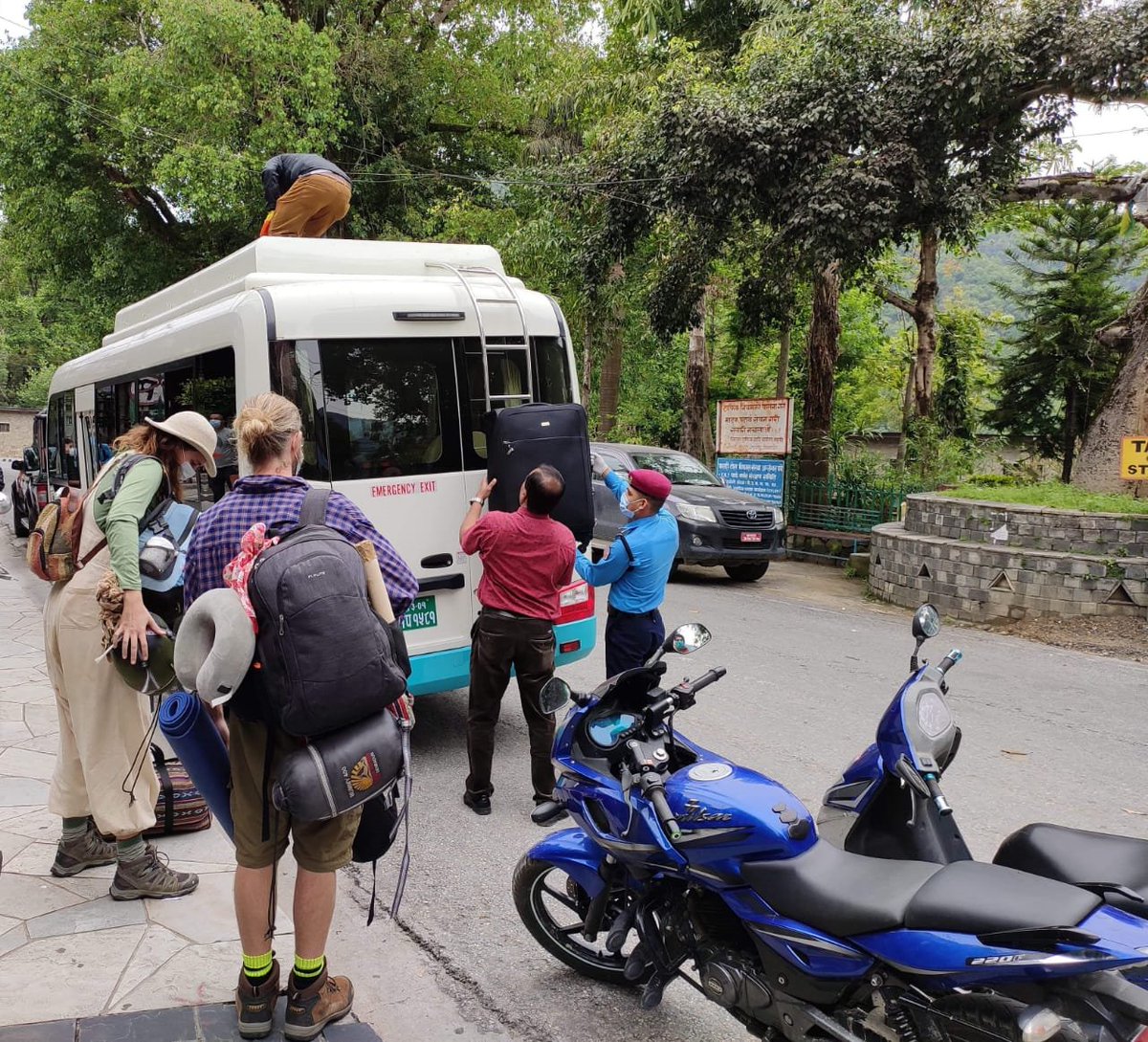 StrandedInNepal tweet media