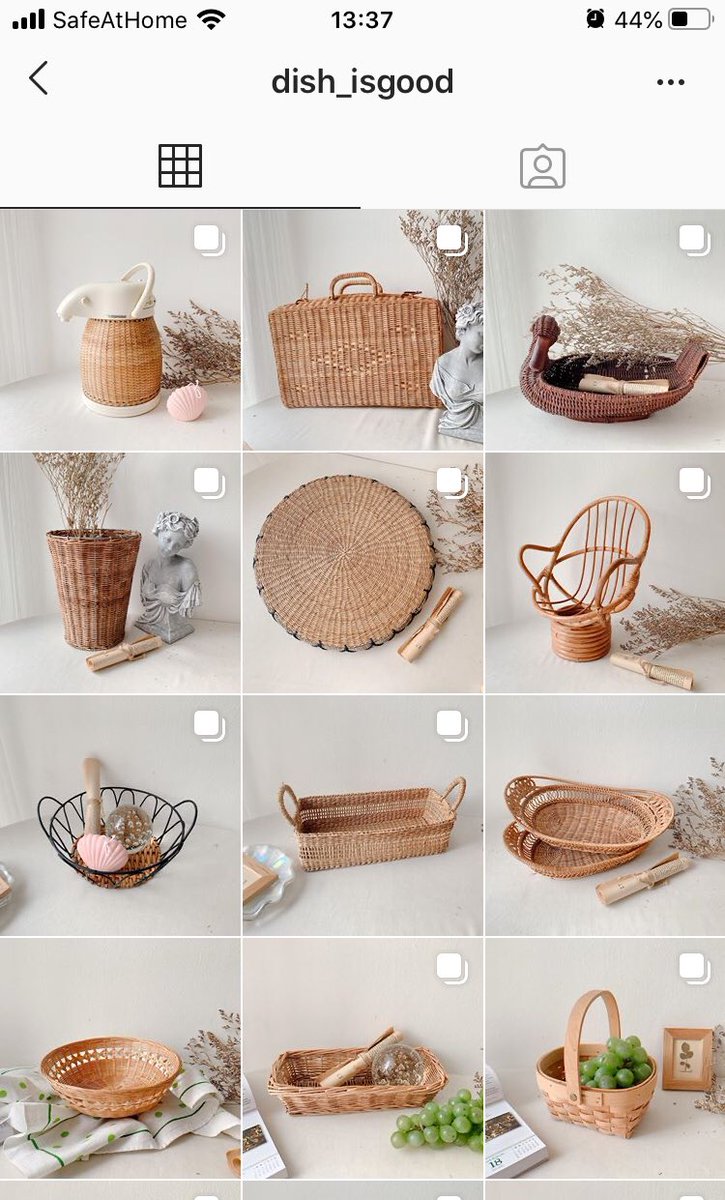 tinyreview2's tweet photo. ชอบดูร้านขายถ้วนชามรามไห ร้านในไอจีนี้มากกก ของถักสานงานดี ถ่ายรูปละมุนมากแม่ ไม่เคยจองทันกับเค้าซักครั้ง ของแบรนด์ก็มี ไม่แพงด้วย 100 กว่าบาทเองง เผลอๆมีเก้าอี้ หรือของแต่งบ้านที่ไม่คิดว่าจะมี โครตวินเทจเลย ชอบบบ จานเปลือกหอยอันนั้นชั้นต้อง F มาให้ได้

#ไว้รีวิวห้ามขายของโว้ยย https://t.co/1OXbiNO937