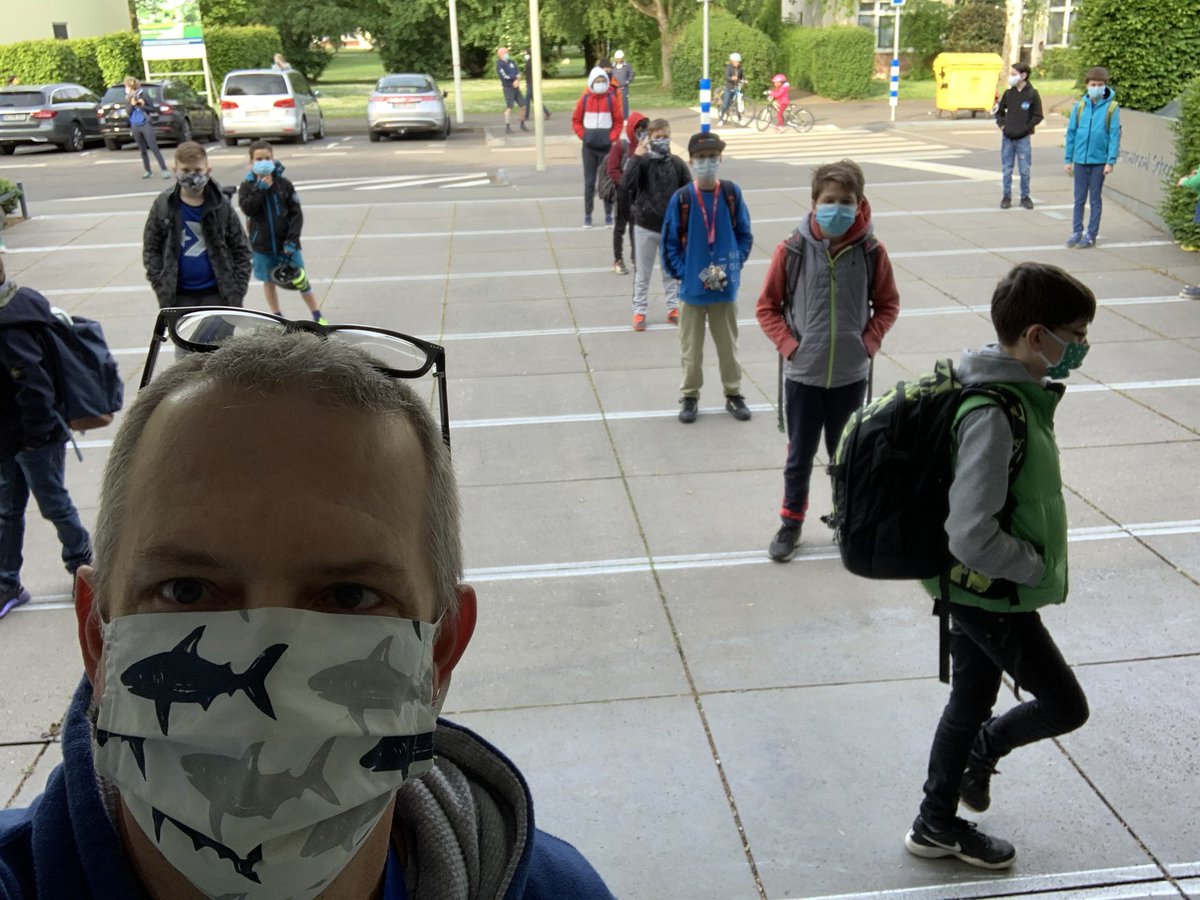 DohaDerek's tweet photo. It’s a whole new world. Grade 5 @BISBonn students returning to school. https://t.co/IU35AZQGVy