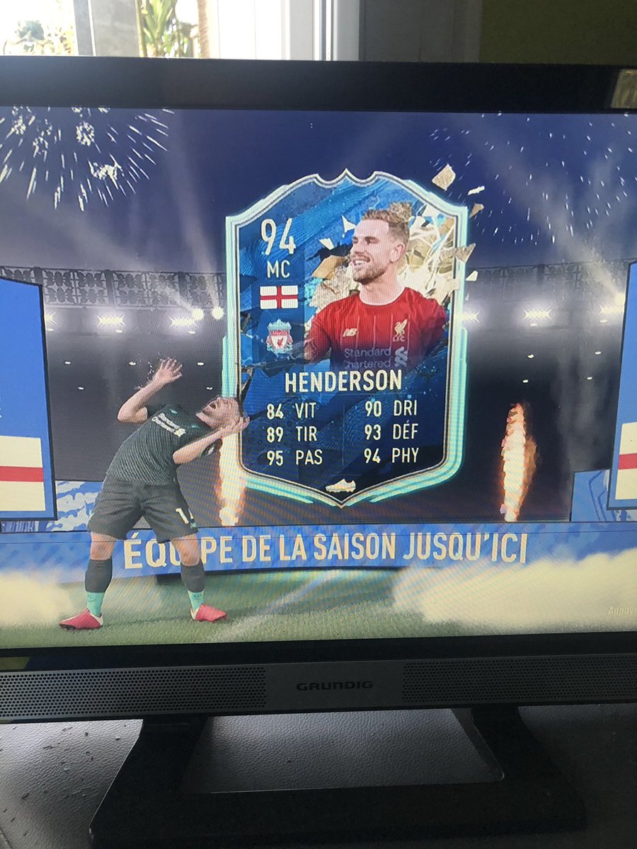 Bet2Boss's tweet photo. La chance est au rendez-vous pour cette TOTS Premier League 🤩 et récompenses Élite jeudi !! #TOTSSF #TOTS #FIFA20 1/2 https://t.co/muH8K7cCWw