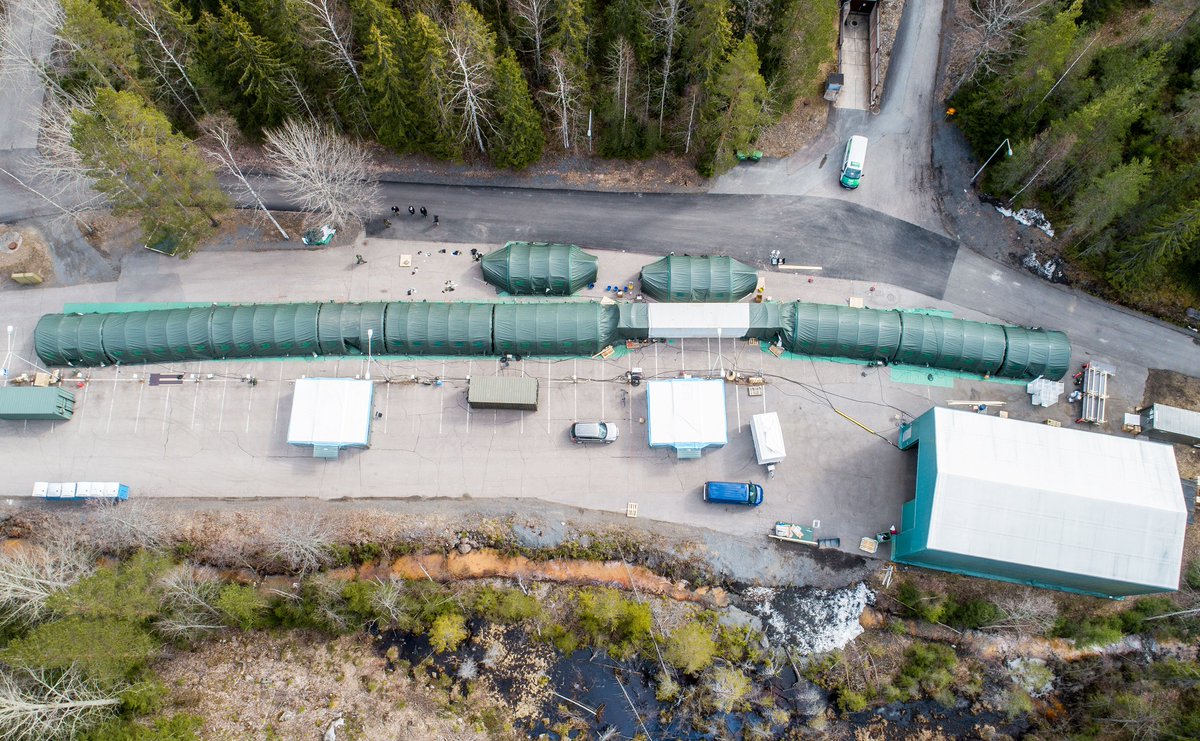 Puolustusvoimat's tweet photo. Puolustusvoimien huhtikuussa aloittamat testit hengityssuojaimien puhdistamisesta ovat päättymässä. Tulokset osoittavat suojaimien olevan käsittelyn jälkeen mikrobiologisesti puhtaita ja ne täyttävät suojainten tekniset ominaisuudet. https://t.co/LUTjbLfDlW https://t.co/BemOYVl6Pd