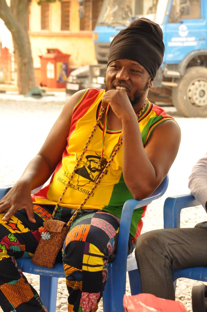 BORBOR_SLY's tweet photo. Welcome to the Tuesday edition of the #TaxiDriverShow pon @zylofon1021fm with the #ChiefDriver @Blakkrasta π₯ #AfricanHistoryClass #TimbuktuByRoad @EugenPeprah @mbanaanburidiba @Teejay63 @Selikemcephas1 @RazakOil @The_Evangelist3 @larrykreal @kwame_agyei @kobbyskary @BAfibi π₯ https://t.co/cPCF7Jk19p