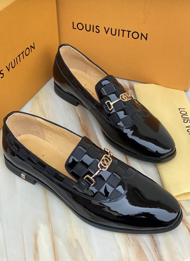 kingfoyestores's tweet photo. Just a dm away guysss🔌🔌 speedy delivery is guaranteed in Lagos 🚚🚚 best quality only @kingfoyestores  💦💦🥂🔥 https://t.co/rEEHZfFz8g