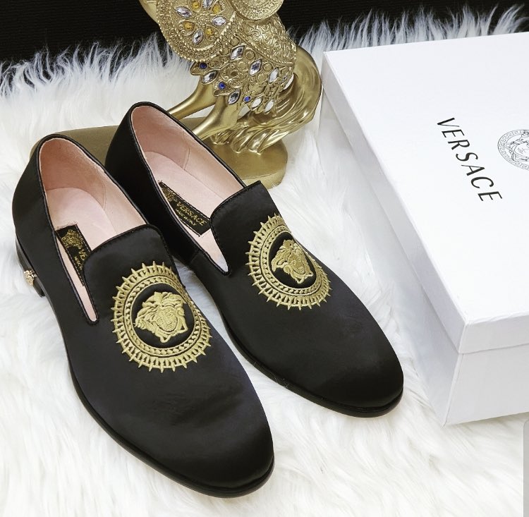 kingfoyestores's tweet photo. Just a dm away guysss🔌🔌 speedy delivery is guaranteed in Lagos 🚚🚚 best quality only @kingfoyestores  💦💦🥂🔥 https://t.co/rEEHZfFz8g
