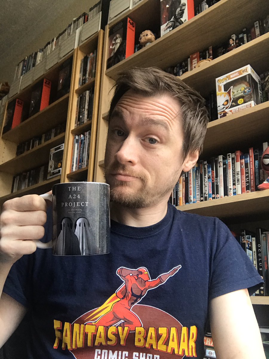 DallasKing1138's tweet image. Avoiding the Bookshelf by having my “home office” set up in the spare room so people can critique my DVD collection instead! #BookShelf #bookshelfgate #bookshelfshame