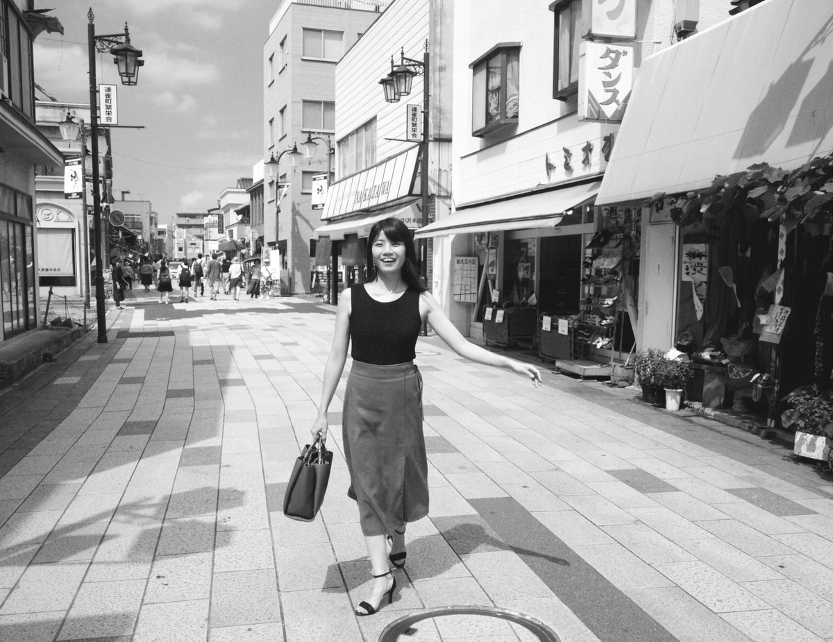 nackamani's tweet photo. 気分転換で久しぶりにPhotoshop立ち上げてRAW現像してみた。以前M8でモノクロ処理した写真をカラーに。
L10でカラー処理した写真をモノクロに。
これはこれで良きかな?
#Leicam8
#DMCL10 https://t.co/9rdKq1Lwhm