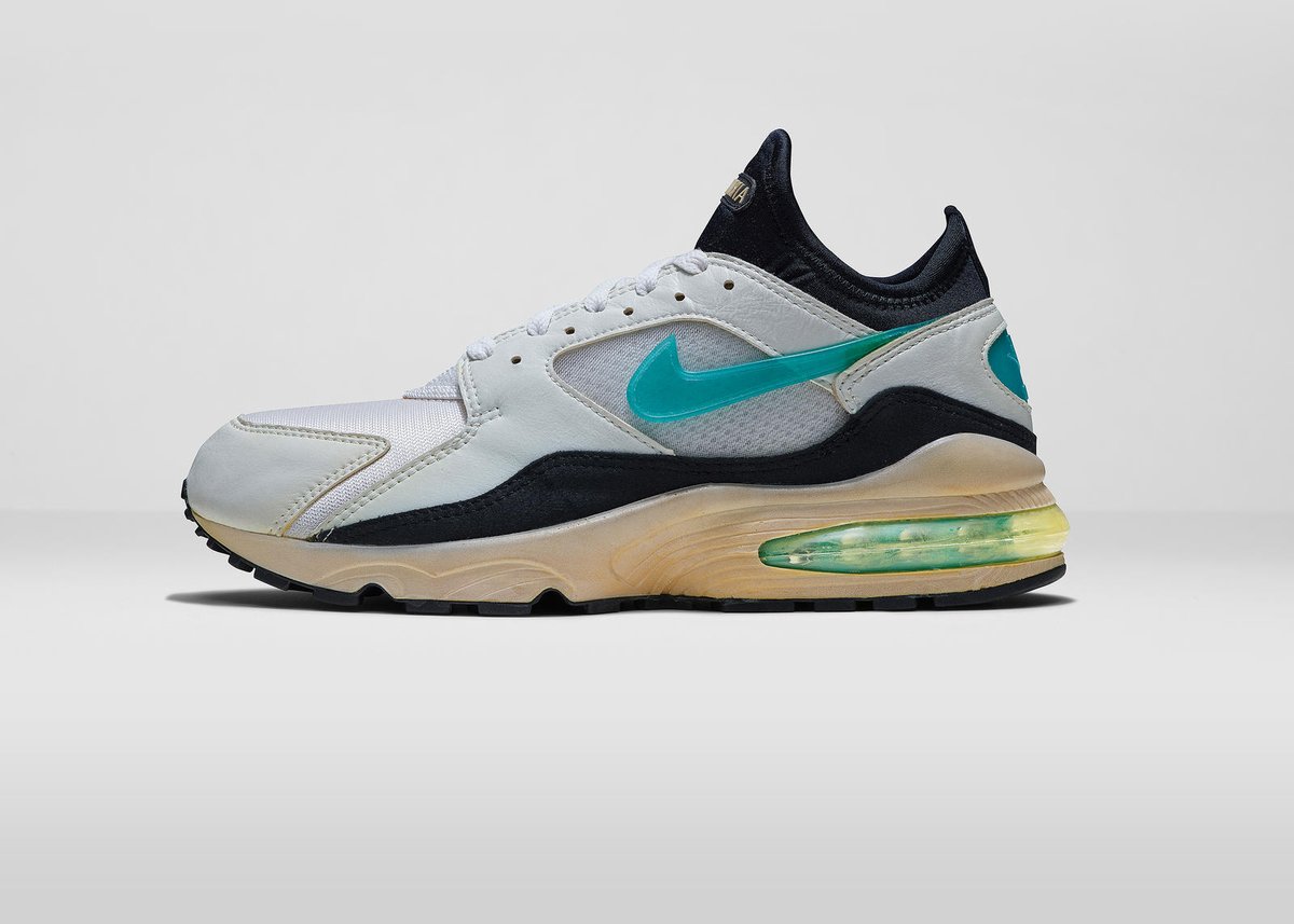 sneakerheadgame's tweet photo. The very first Air Max 93 - 1993

The Air Max 93 known as the Air Max 270 because it featured 270 degrees of Air.
 
If the AM 93 gave you superpowers what would they be?
 
#sneakerheadgame #sneakerhead #indiegame #sneakers #airmax93 #nike https://t.co/IYqjjcexti