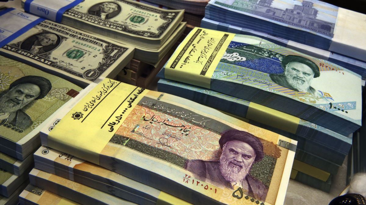 Nawaiwaqt_'s tweet photo. ایرانی ریال کی قدر میں مسلسل کمی، نئی کرنسی تومان
https://t.co/dPyP3MiQ2H
#Iran #Currency #Rial #ChangedName #Toman #Hyperinflation https://t.co/Qa6MPzMjrp