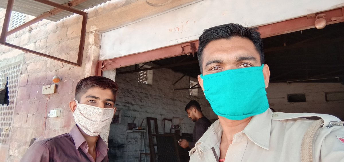 MotiJoping's tweet photo. Happy birthday hemant ji Raj.police @HemantR03982780 @MAFIYAJAGIRDAR @OmaRamSuthar8 @Omdudi14 @DudiDurham @JdprRuralPolice @manoj_rlp @OmBaytu @Prakash93833449 @PremKalirana_ @Trilokpurohit3 @OmBaytu https://t.co/GdZR28Wf0y