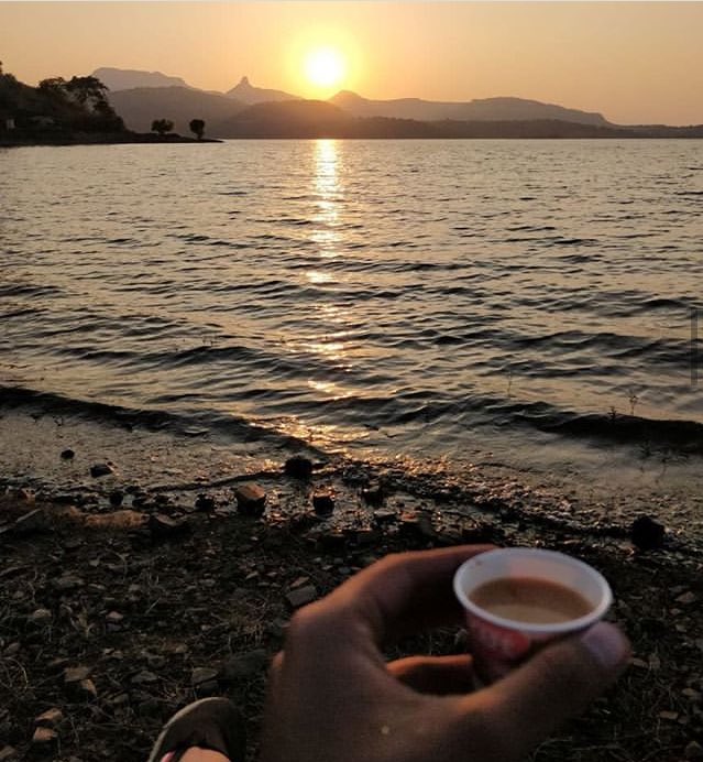 PokarNishit's tweet photo. Would you care for some ginger chai with a view ? Bhandardara Dam,Igatpuri has always been my sukoon place. Post lock down first thing to do on my list...may be with the beer this time! What's on your list ? https://t.co/azDee5zekL