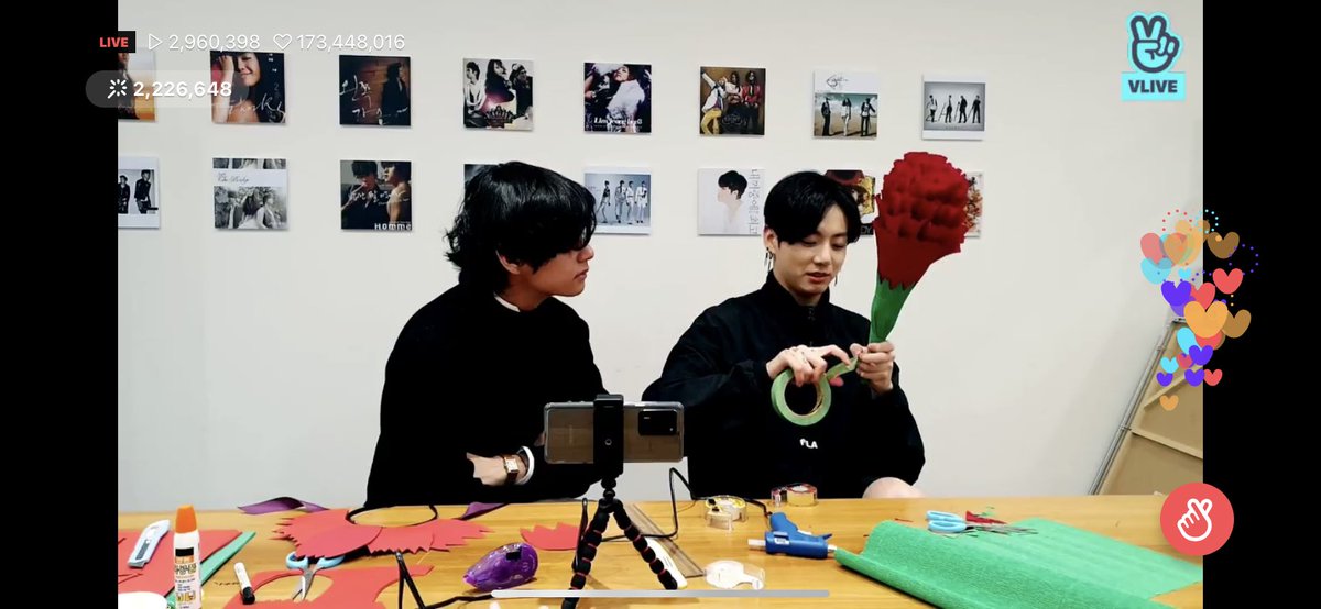 mila_army7's tweet photo. @BTS_twt THEY REALLY ENDING IT π₯Ίπ #BTS #BTSARMY #BTS #ARMY #taekook #Taehyung #Jungkook #Mahalkokoyo #itended #VLIVE https://t.co/BtRZi0TFVd