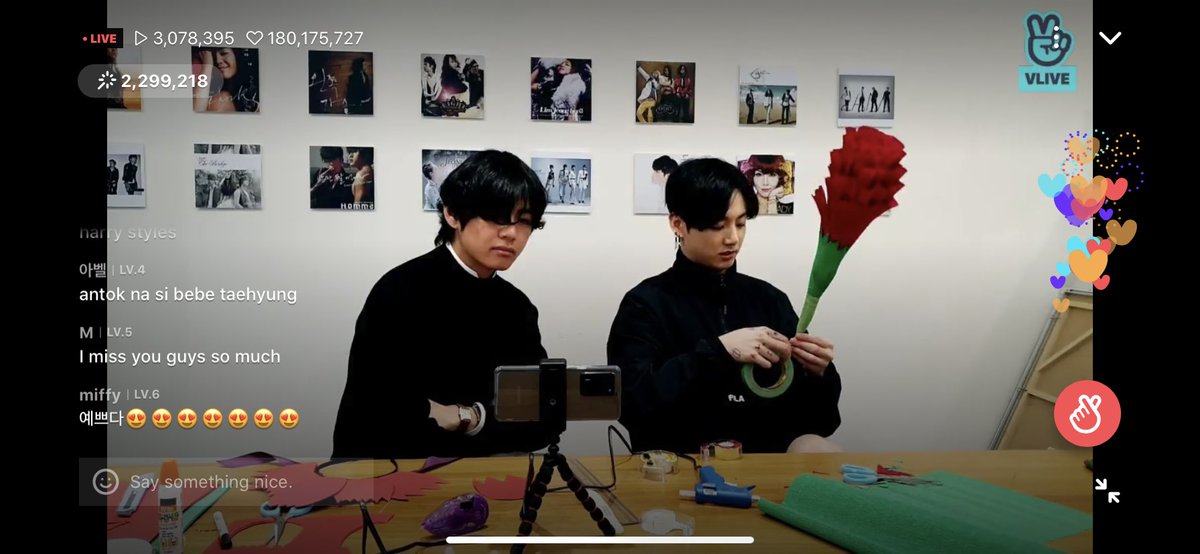 mila_army7's tweet photo. @BTS_twt THEY REALLY ENDING IT π₯Ίπ #BTS #BTSARMY #BTS #ARMY #taekook #Taehyung #Jungkook #Mahalkokoyo #itended #VLIVE https://t.co/BtRZi0TFVd