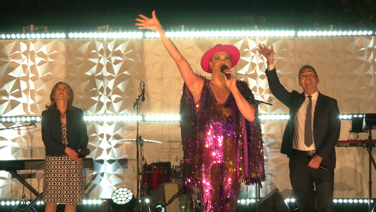 EncoreAPAC's tweet photo. Encore proudly helped another Accor hotel send their quarantine guests off in style. The VIP Flight Guests at @PullmanAdelaide enjoyed a live concert feat. international disco superstar @AccordionHans &amp; @EntAdelaide 

#encoreapac #covid19 #pullmanadelaide #events https://t.co/gZmgjbtOSu