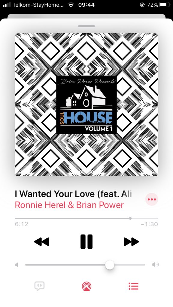 SoulfulMasters's tweet photo. [ Spot That Sample ] 

1. Change ft Luther Vandross - Glow of love (1980) 

Vs 

2. Ronnie Herel &amp; Brian Power ft Ali Tennant  - I wanted your love ( DJ Spen &amp; Gary Hudgins Remix )  [2008]

#SpotThatSample #SoulfulMasters https://t.co/oLx1W6lQ4j