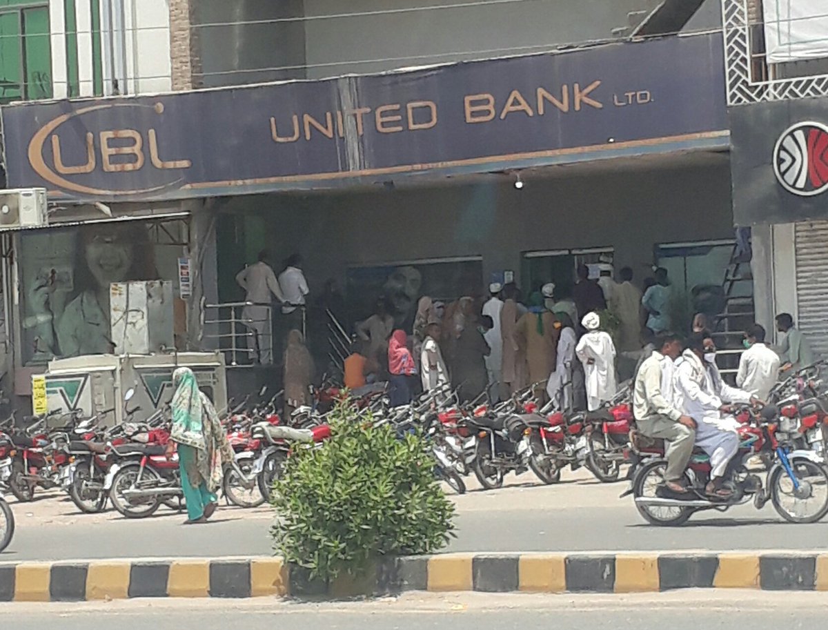 MrKhann___'s tweet photo. Today saw this crowd before bank door..Very much negligence and zero distancing.Some people with tableeghi appearance were there..Dear people pray God to save you bcz you have tried max. to contract disease.God saved you till now..
#riplockdown https://t.co/tOFE7bUQ9V