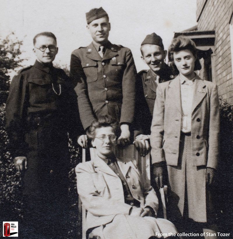 SeaMills100's tweet photo. More #seamills and #coombedingle war stories added everyday in the run up to #VEday #VEDay75 #veday2020 #bristol #homesforheroes100 @HeritageFundL_S Today we tell the story of the Creed, Tozer and Yarnell families.
https://t.co/gpJyEqHP9O https://t.co/L1KskB0mG0