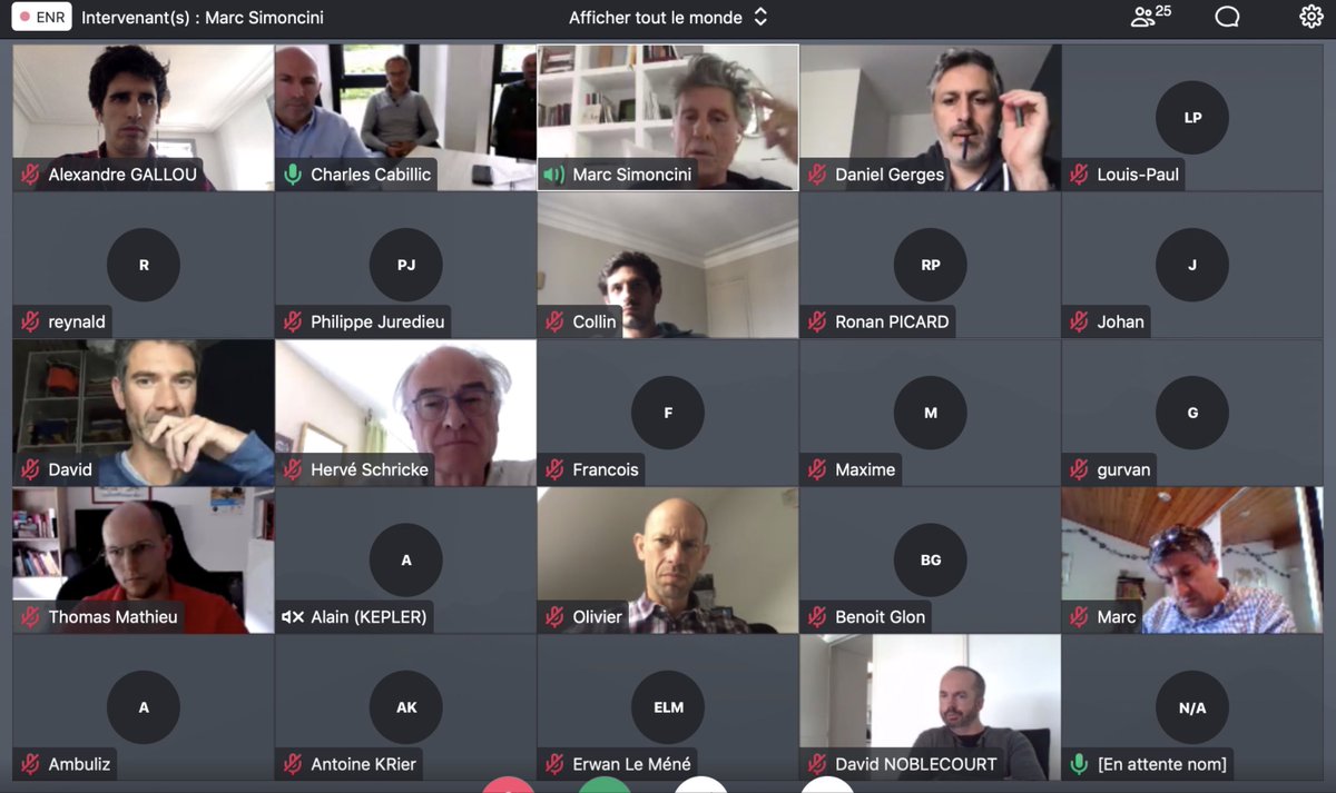Xplorevc's tweet photo. Lors de la dernière #WestWebConf, @ronanLM avait invité un entrepreneur emblématique : @marcsimoncini . Un grand merci à lui ! Une partie des CEO de la @West_Web_Valley et de son écosystème ont pu l'écouter et le questionner. @seblecorfec @charlescabillic @ronanLM https://t.co/iKsRYAmMv3