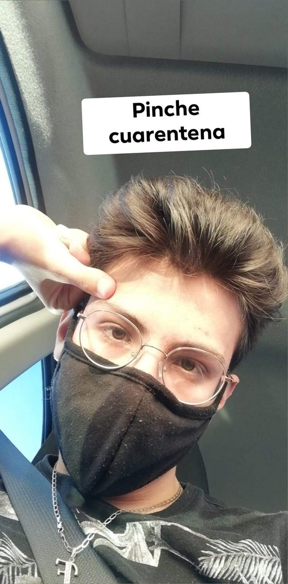 ImCrossout's tweet photo. Jefa me tomo fotos en el sol para verme blanco 🥴🥴 https://t.co/qB5qB9ElOE