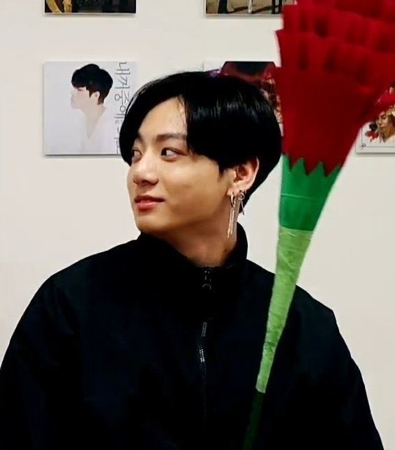 yeontazn's tweet photo. juntos eles formam a estátua da liberdade https://t.co/gdM2pClA2I
