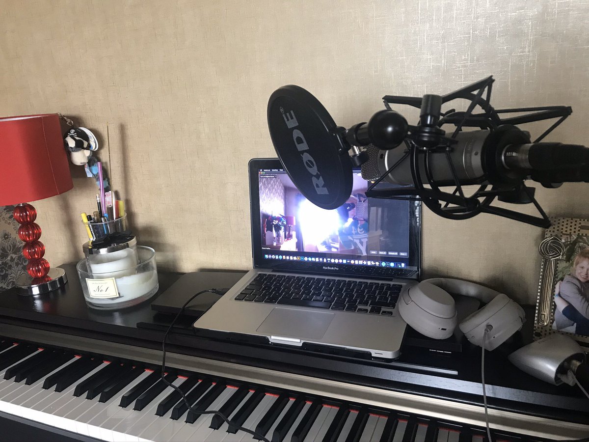 thecherylhadley's tweet photo. Ready for a morning of vocal and performance coaching !
You can still keep having your usual singing lessons with me.  PM if you are interested in having a lesson
#vocalcoaching #performancecoach #teachingvocalsonline #zoomcoachingsessions https://t.co/AaGWJeH6Cg