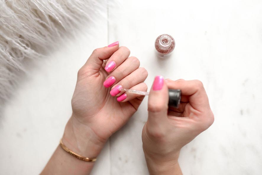 Aspirelife_za's tweet photo. Enjoy a Mother’s Day pamper with these DIY mani and pedi tips from @SteenbergHotel Spa... https://t.co/8ovDYWe6Am #MothersDay #DIYSpaDay https://t.co/PNCx0X43LR