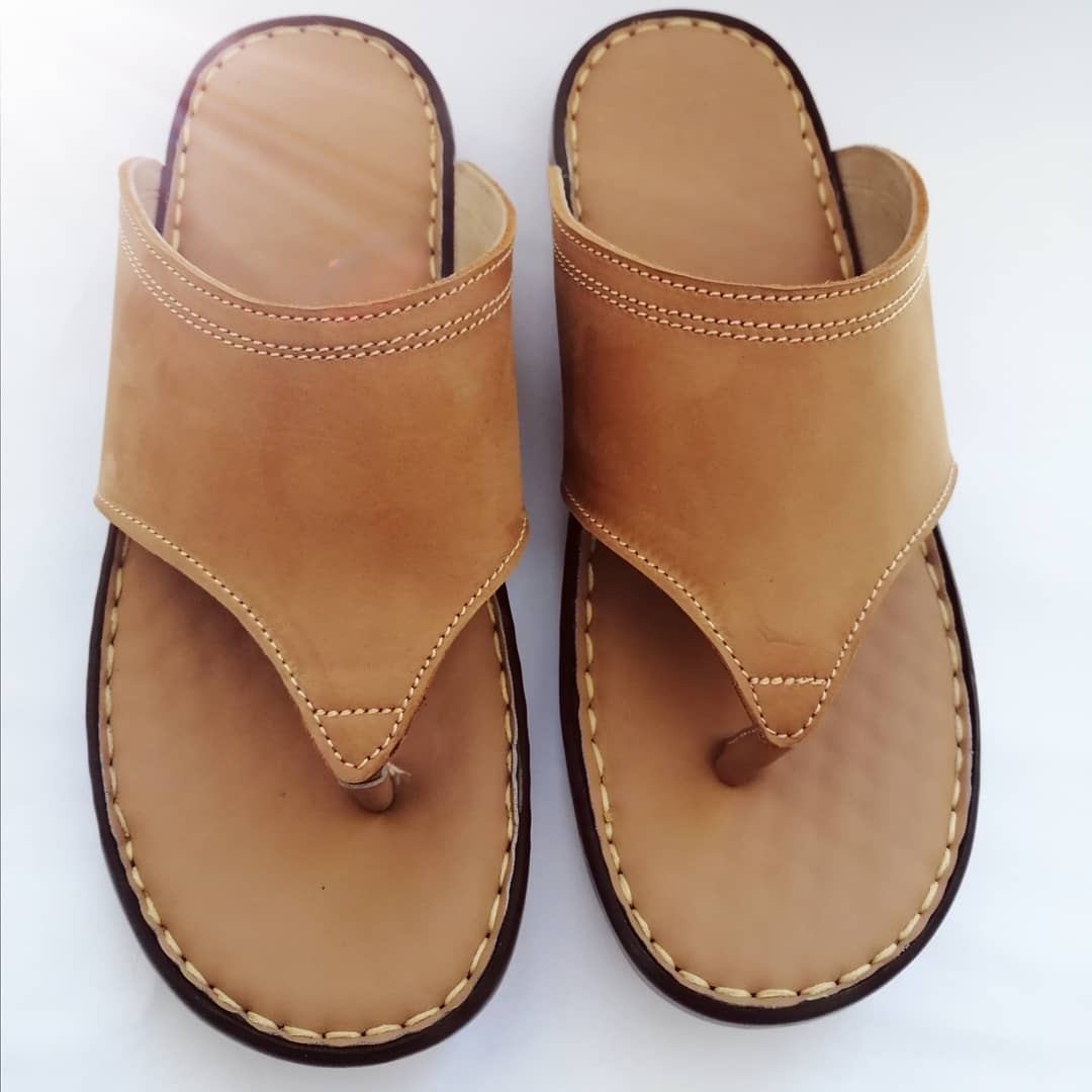 Charsaddashoes's tweet photo. https://t.co/IhFCErRegC