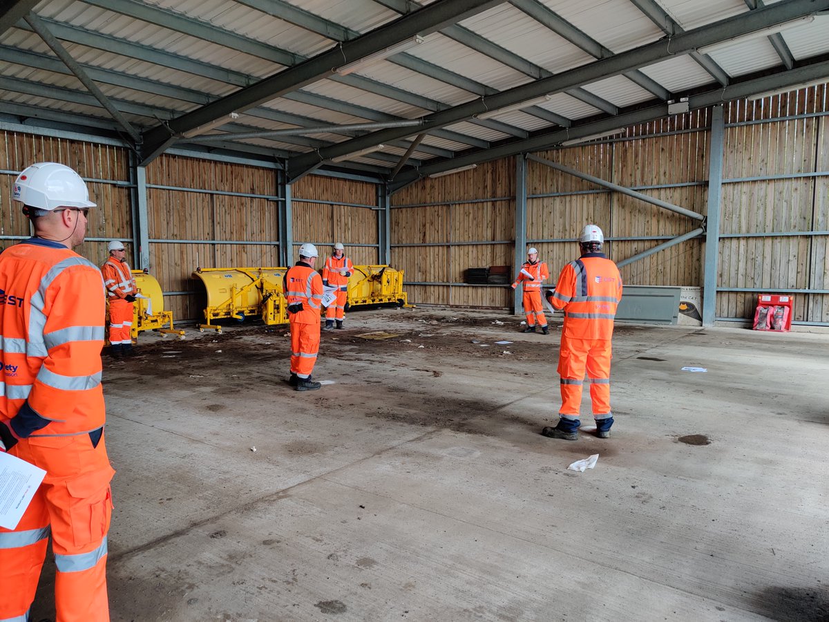 Ringway_NY's tweet photo. After completing their social distanced inductions, our surface dressing teams are working at rural sites in the Thirsk and Northallerton area this week. Next week we will be in Selby and Richmondshire. We are proud to maintain and keep our roads safe. #keyworkers #HighwayHeroes https://t.co/EacZEggP6U