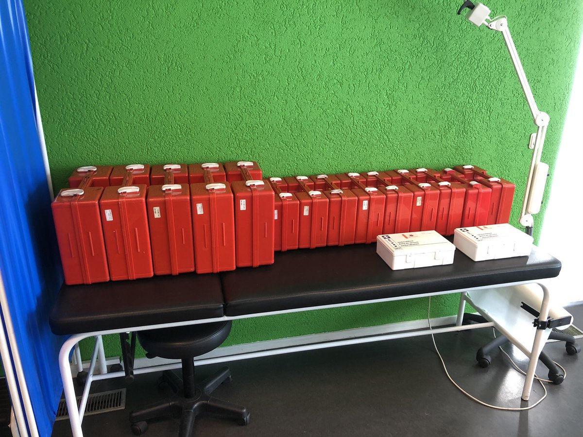 tompistorius's tweet image. EHBO koffers nagekeken en afgevuld voor een van onze klanten. Interesse wat de kosten zijn? Bel of mail ons, u zult zien dat u het er zelf niet voor kunt doen.