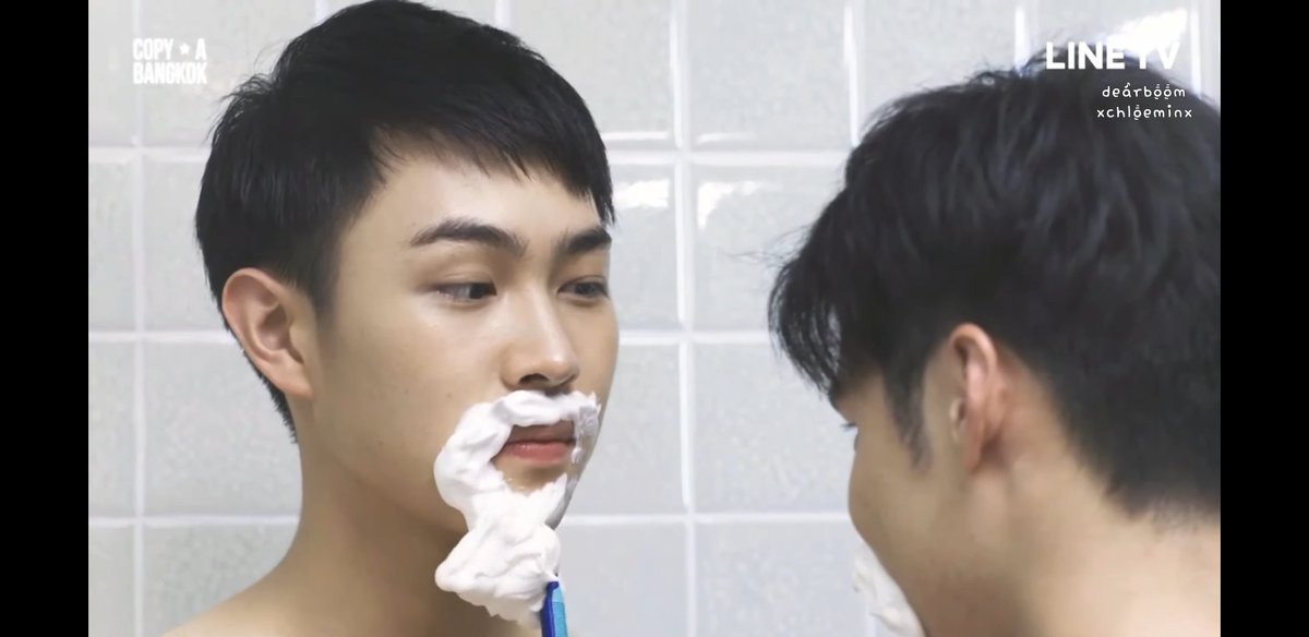 ManilaEDGER's tweet photo. shaving together is 💖💖💖 #FuseTee #MakeItLiveontheBeach https://t.co/55gBBTS2XZ