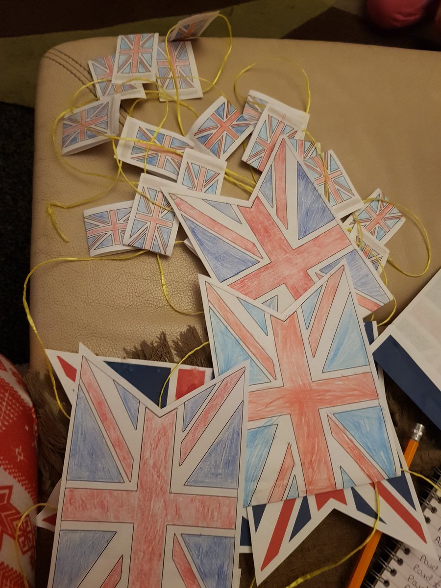 Smith46Nikki's tweet photo. @PinfoldStreet alice and her sister olivia have started there V E day bunting, we're having a little tea party on friday to celebrate ❤ https://t.co/KUo0s08YqW