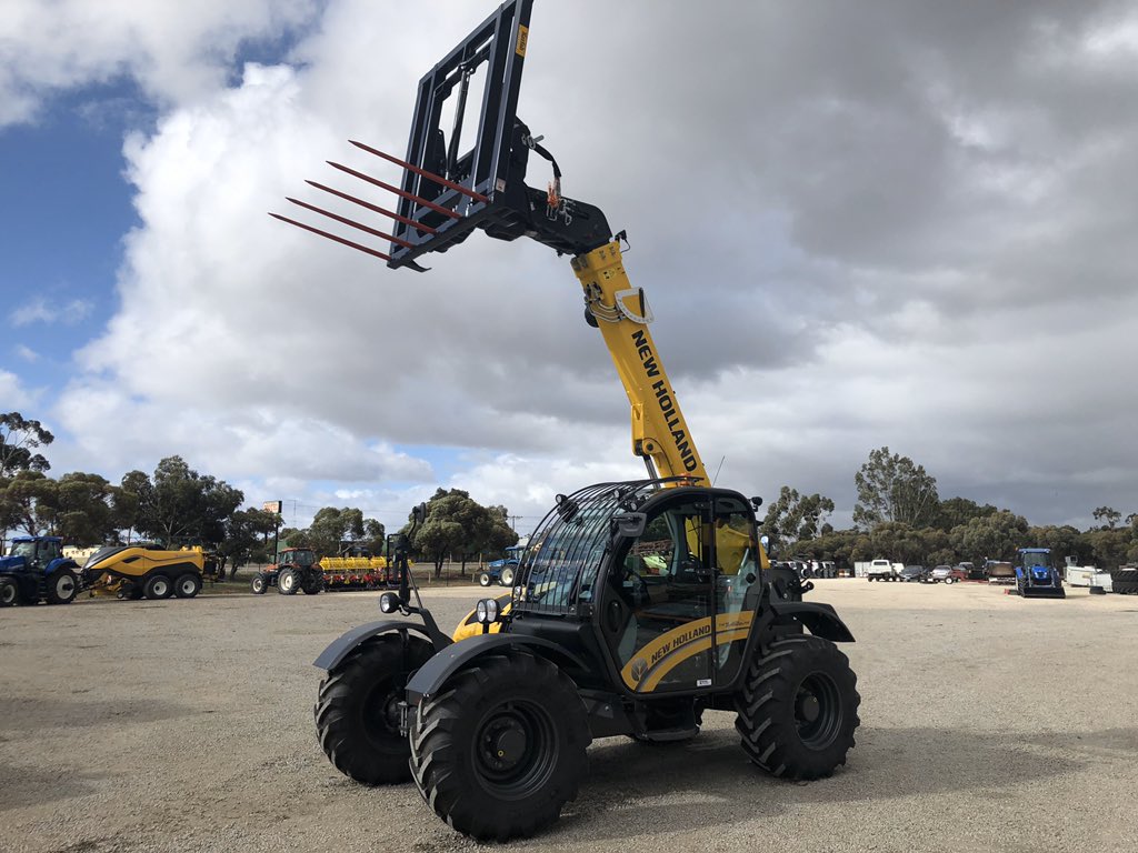 wise_farm's tweet photo. We recently delivered our first @NewHolland TH Series Telehandler complete with Kerfab attachments 

With deliveries to do over the next few weeks watch this space for more New Holland material https://t.co/HK4QmILEE0