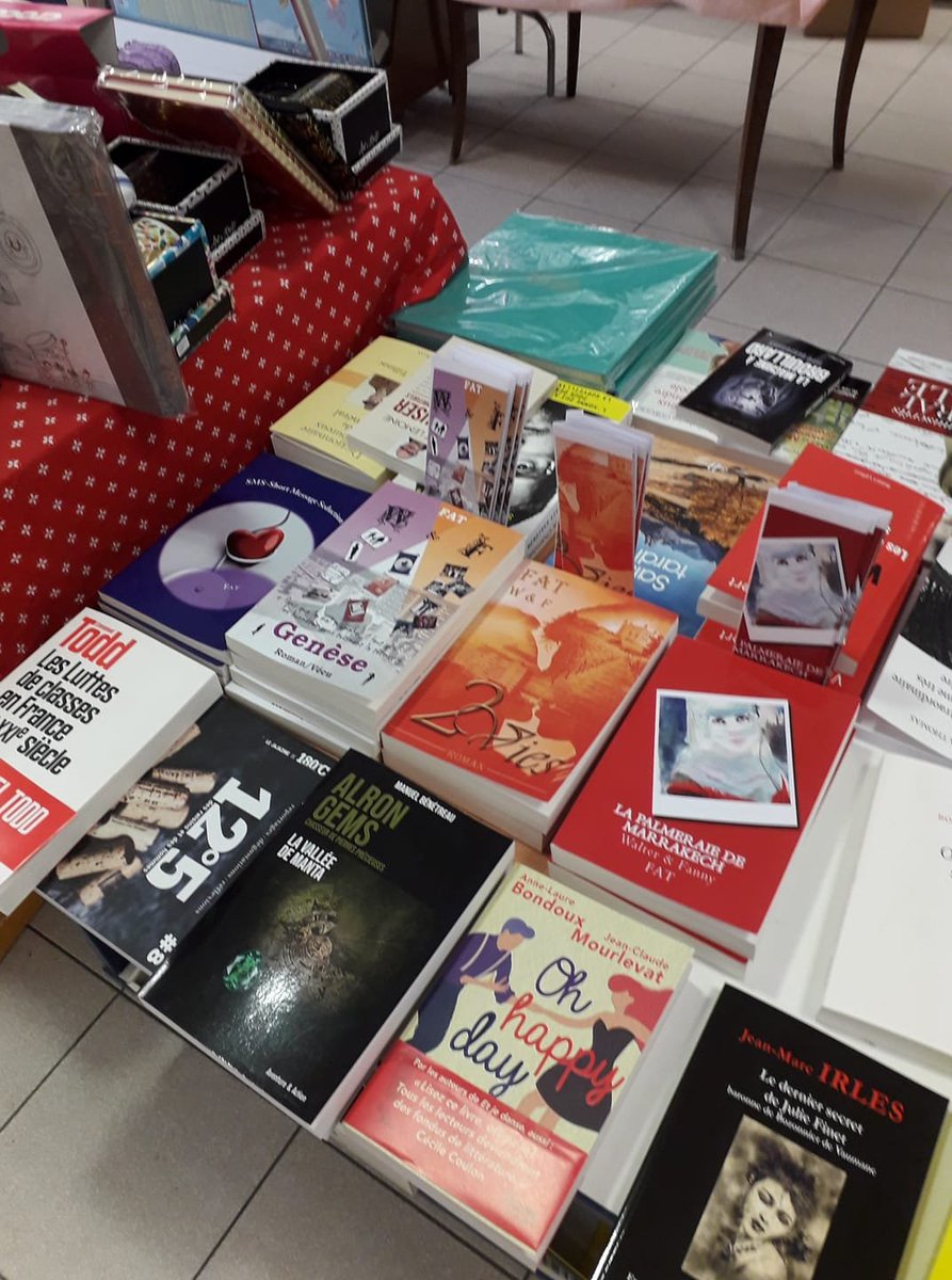 <a href="/EsthesieB/">Esthésie Box</a> A Maisons-Alfort c'est déjà le cas pour les miens... 🙏😍📚