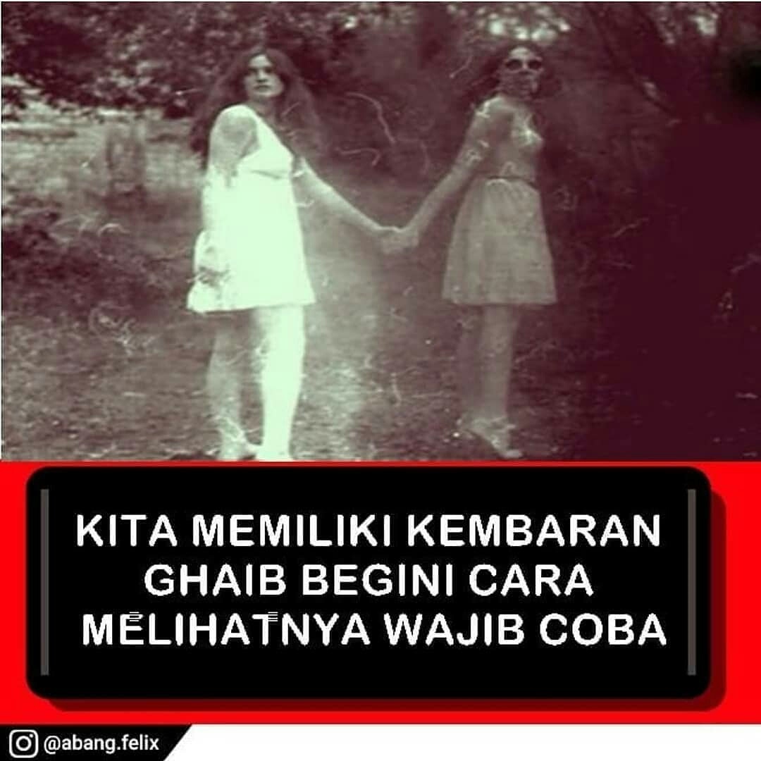 Creepyblack2's tweet photo. Kamu pernah dengar kan kalo kita punya kembaran gaib? Bagaimana menurut kamu ?
.
#serem #mitos #mistis #mistisdunia #mitosdunia #dunialain #disekitarkita #penampakan #mengerikan #hantu #setan  #misteri #mantra #santet #penampaka #paranormal #menakutkan #sihir #ceritamistis https://t.co/tZgFTjLn5N