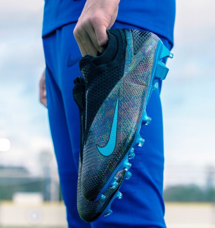 futbolemotion's tweet photo. Un nuevo lanzamiento llega a #FutbolEmotion de la mano de @nikefootball con el Wavelength Pack.
—
Disponible a través de nuestra web: https://t.co/3SNhSbr008
--
#nike #nikefootball #phantomvsn https://t.co/vqvK9aeBlW