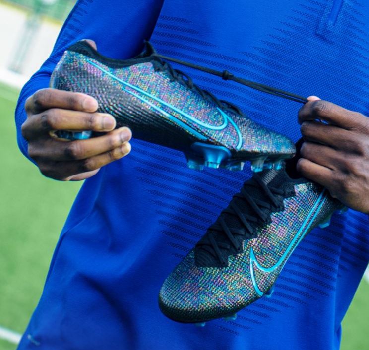 futbolemotion's tweet photo. Un nuevo lanzamiento llega a #FutbolEmotion de la mano de @nikefootball con el Wavelength Pack.
—
Disponible a través de nuestra web: https://t.co/3SNhSbr008
--
#nike #nikefootball #phantomvsn https://t.co/vqvK9aeBlW