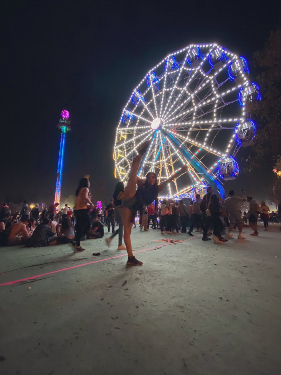 karlyta_yaz's tweet photo. Electric Daisy Carnival!!!
Electronic music unites us
#EDC #edcmx2020 #electronicmusic #unite https://t.co/3DqKMEnsOo
