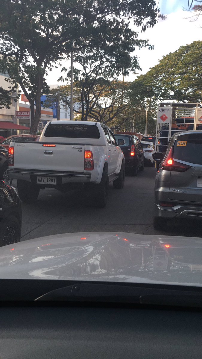nilakino's tweet photo. ATM: Alabang going to Las Pinas @SouthSnippets https://t.co/XWGO0YGzyO