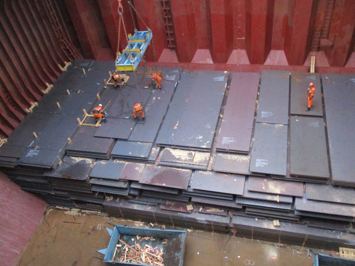 Bennett_Marine's tweet photo. Another steel survey/discharge completed @PortofAntwerp 
Few more on their way to keep us busy.

@Bennett_Marine @gp_shipping 

#quayworkers #steel #keyworkers #shipping https://t.co/RcFIemOgy9