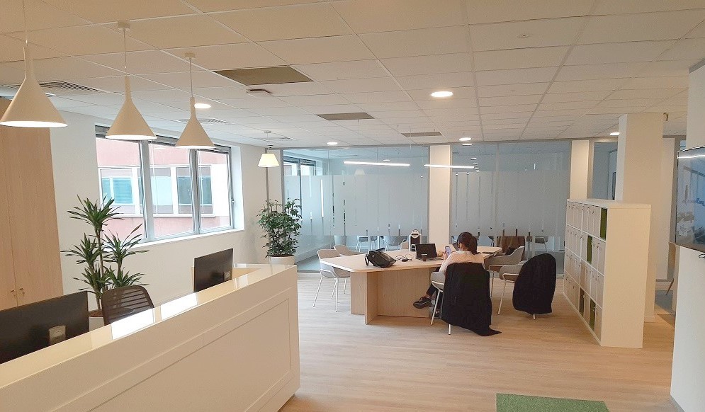 🏢Vous recherchez des #bureaux au cœur de #Rouen ?
Idéalement localisés, à 1h de Paris, <a href="/RegusFR/">Regus France</a> vous propose sur 2 étages, 1 375 m² de bureaux privés, espaces de #coworking, salles de réunion, nombreux services.
Infos : bit.ly/2L0arBD
Contact : bit.ly/3dkO1aa