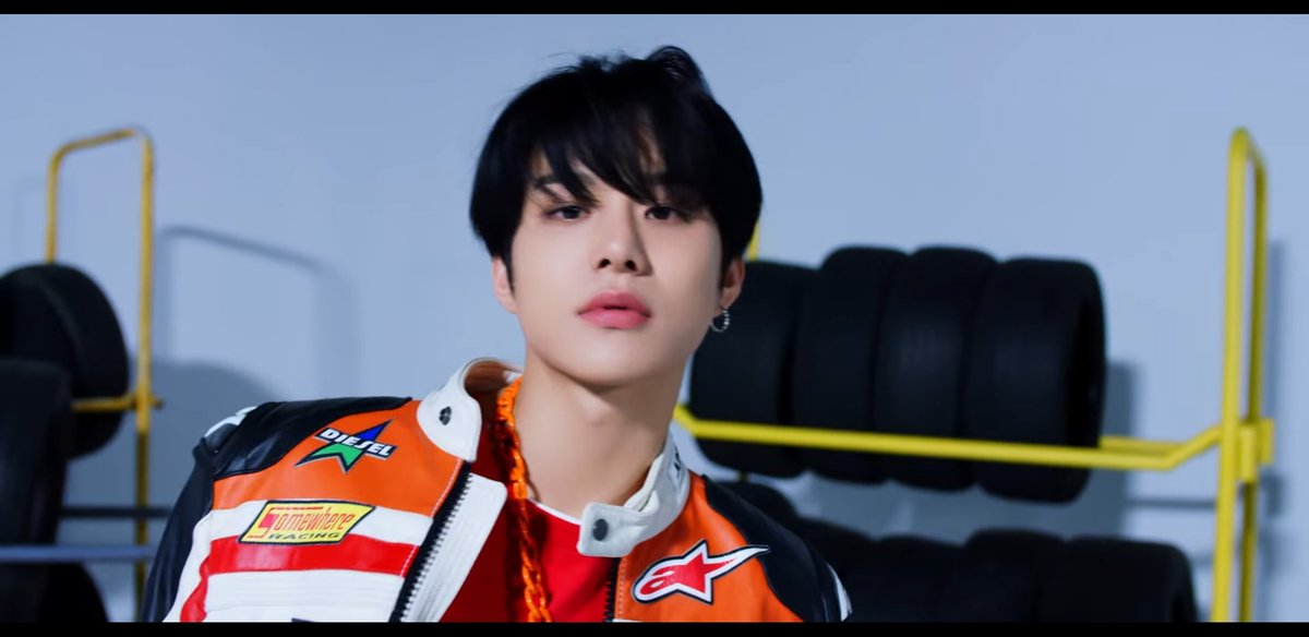 picsjungwoo's tweet photo. I'm gonna lose my mind #PunchIsComing https://t.co/IWE0LPeWUM