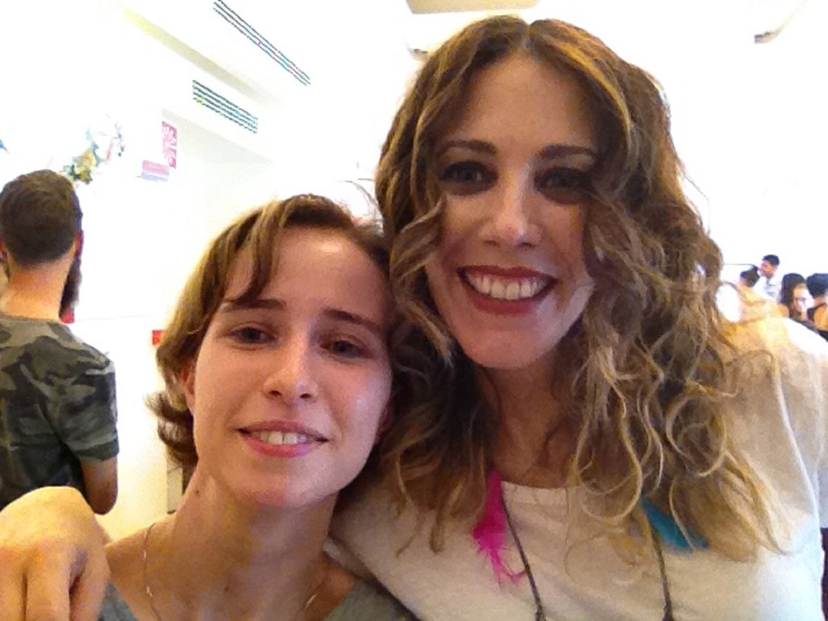 Marti_Barbirato's tweet photo. Tanti Cari Auguri di Buon Compleanno a @JbJrock  @GoWildMusic 

🎂✨❤️

#Rock #Birthday #Raffa #GoWild #thebestTeam #GoWildMusic #OneLove https://t.co/fRRa19VQix
