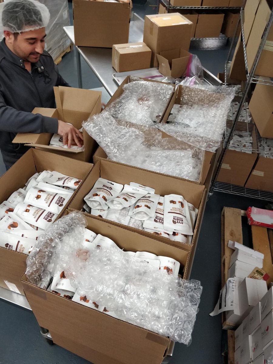 .<a href="/CBYXPPP/">CBYX</a> <a href="/exchangealumni/">Exchange Alumni</a> @BenjaminConard used <a href="/FiveNorthChoc/">Five North Chocolate®</a>, a fair trade chocolate company he founded, to help lift up frontline healthcare workers in #NYC by making donations to area hospitals. | #GivingTuesdayNow 🇺🇸
